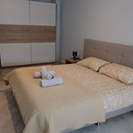 Apartment Leo Shkembi Kavajes