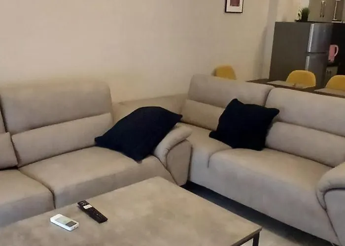 Leo Shkembi Kavajes Durrës